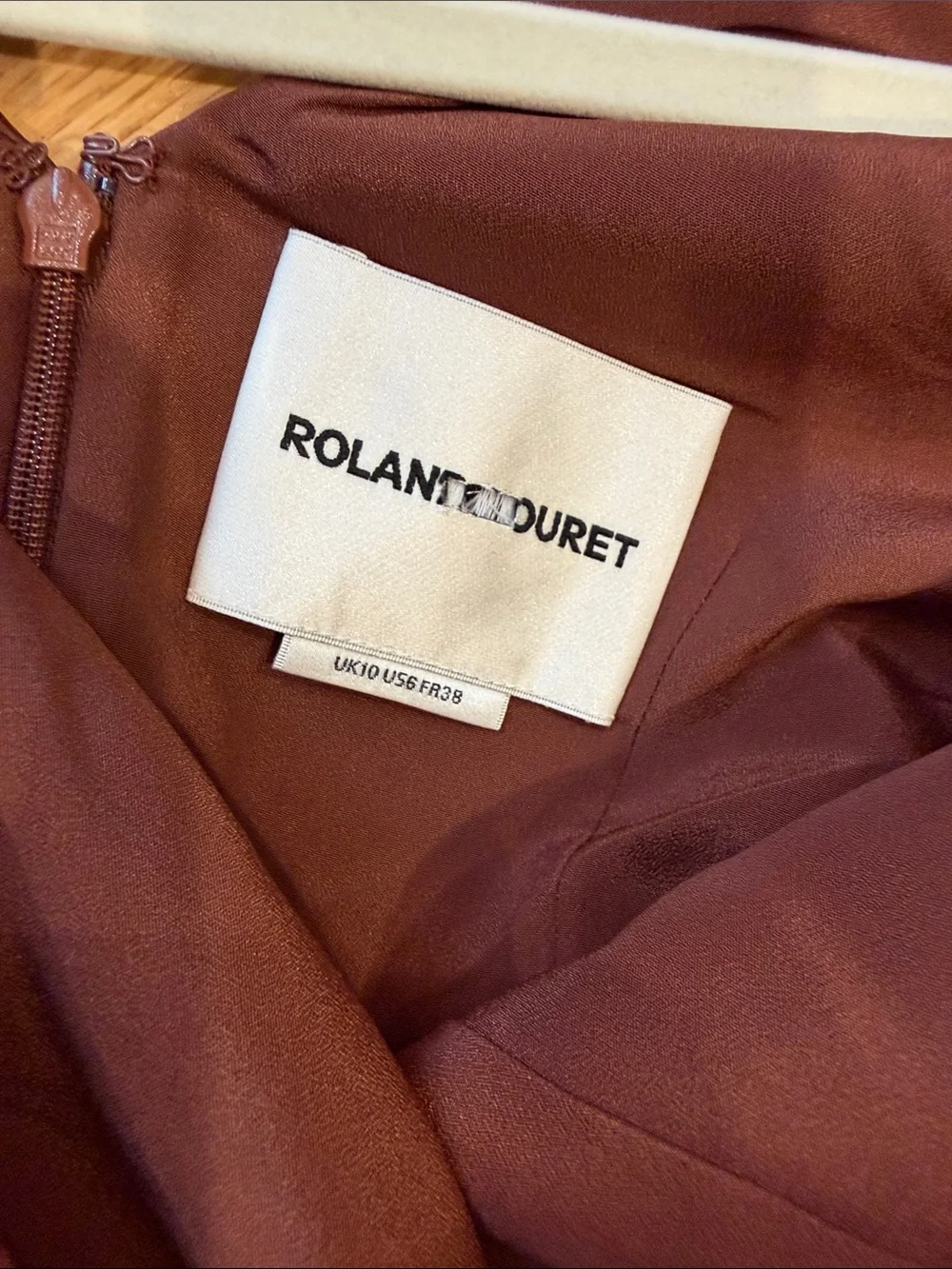 NWOT Roland Mouret Sleeveless V-Neck Belted Midi Dress in Wine, Size US 6